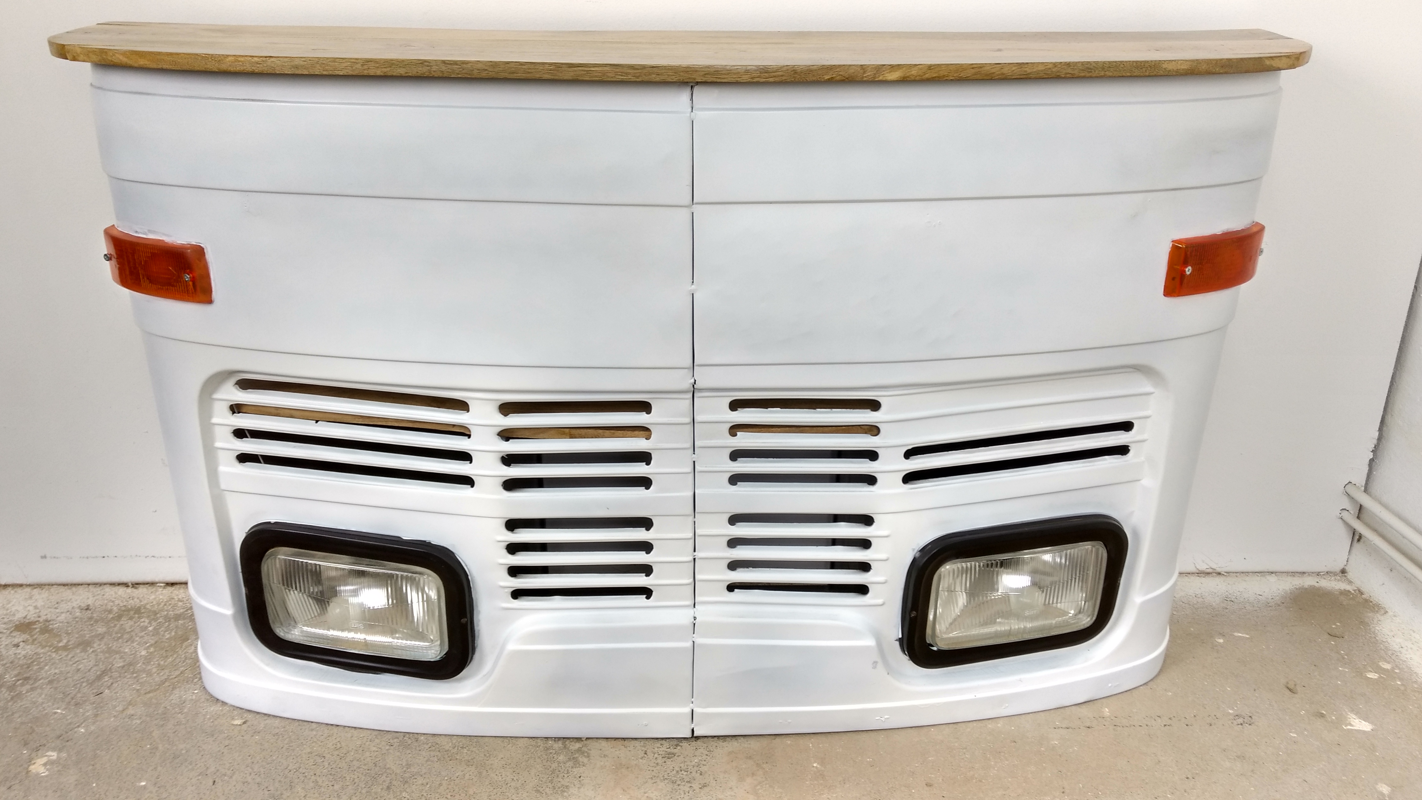 Theke Empfangstresen LKW Bar Tresen Tata klein weiß Vintage Design Empfangstheke Metall Anrichte