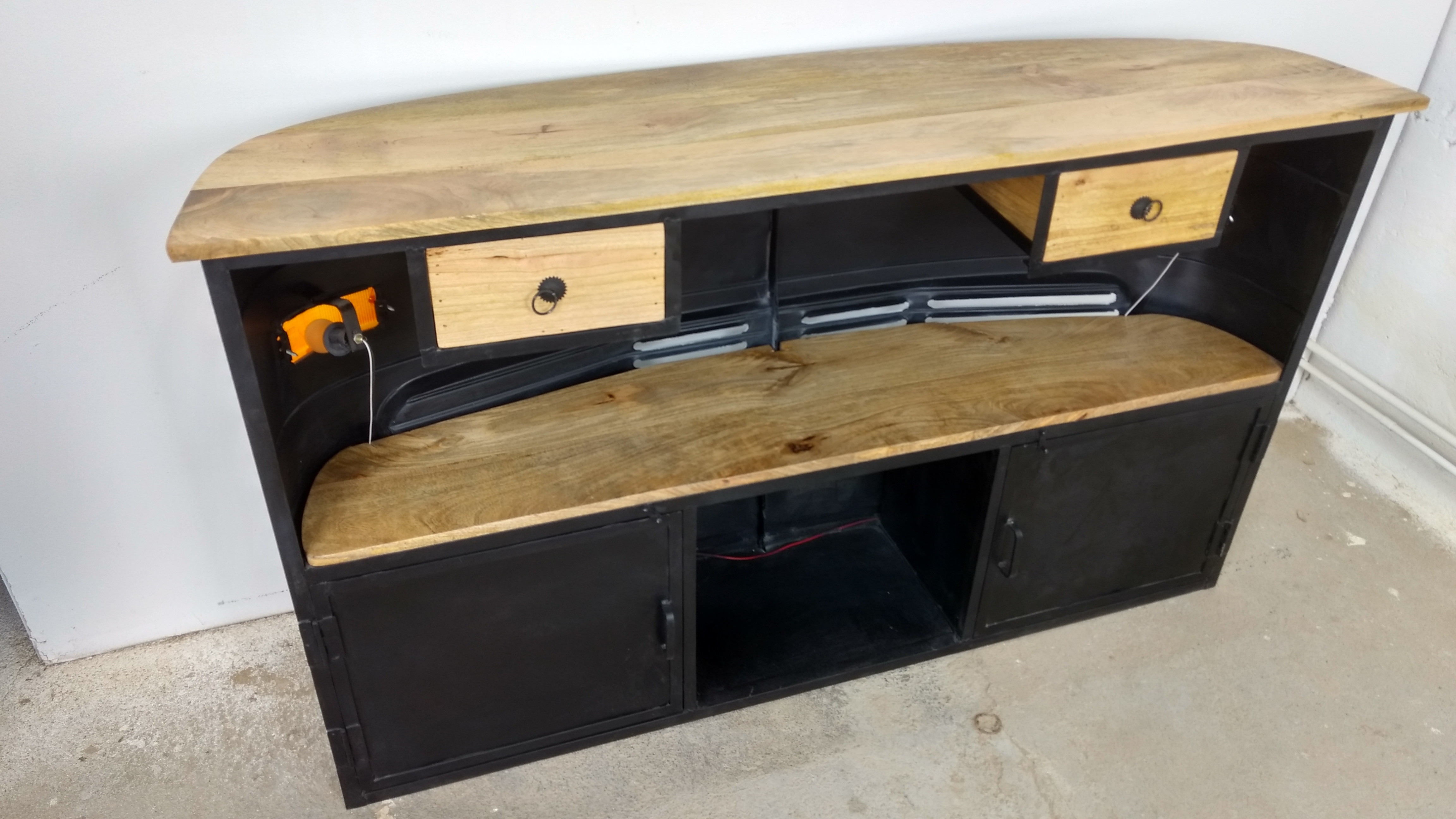 Theke Empfangstresen LKW Bar Tresen Tata klein weiß Vintage Design Empfangstheke Metall Anrichte