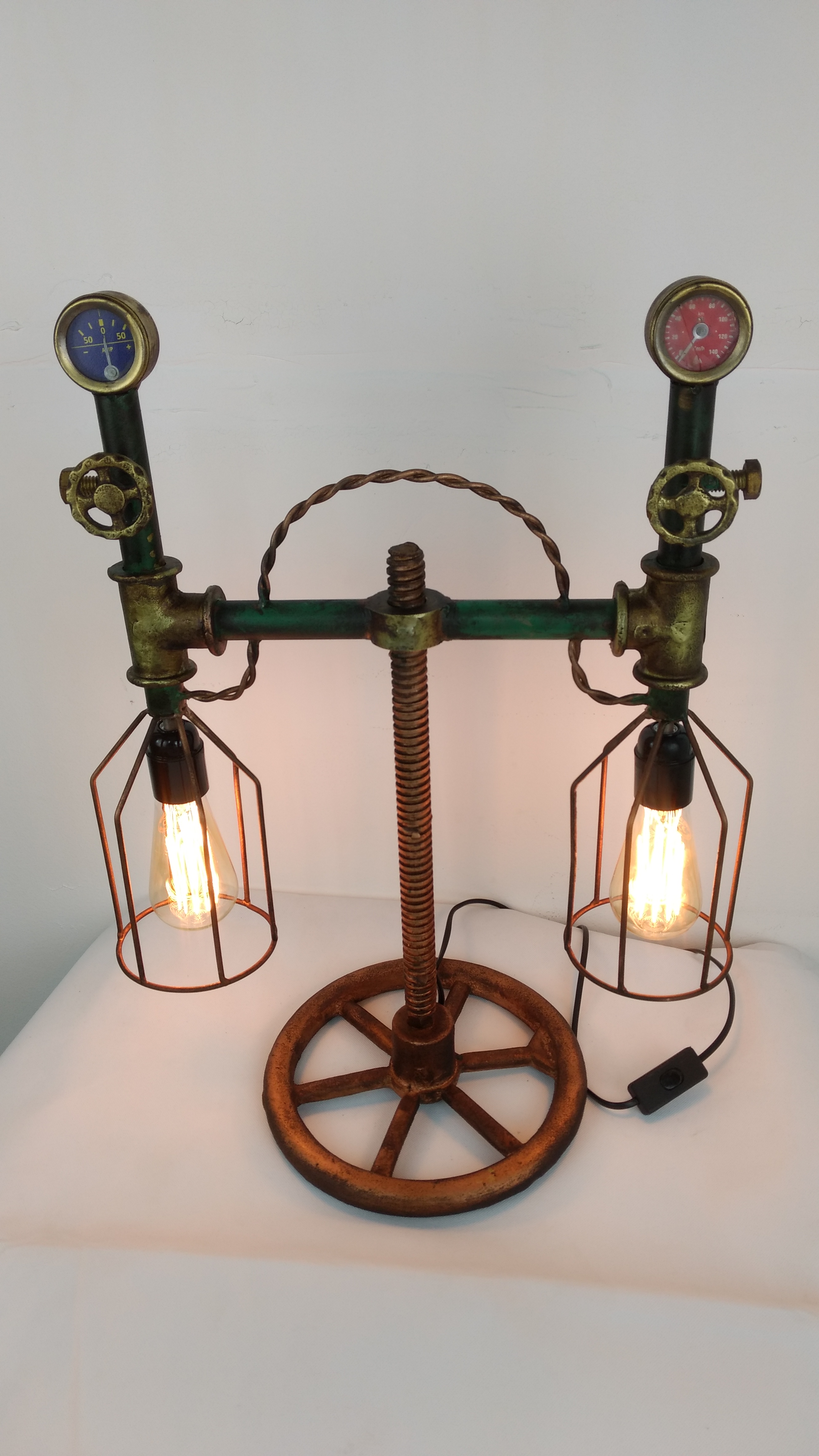 Tischlampe Vintage Lampe Tischleuchte Metall Rohr Industrial Leuchte 45x25x60 cm Retro Look