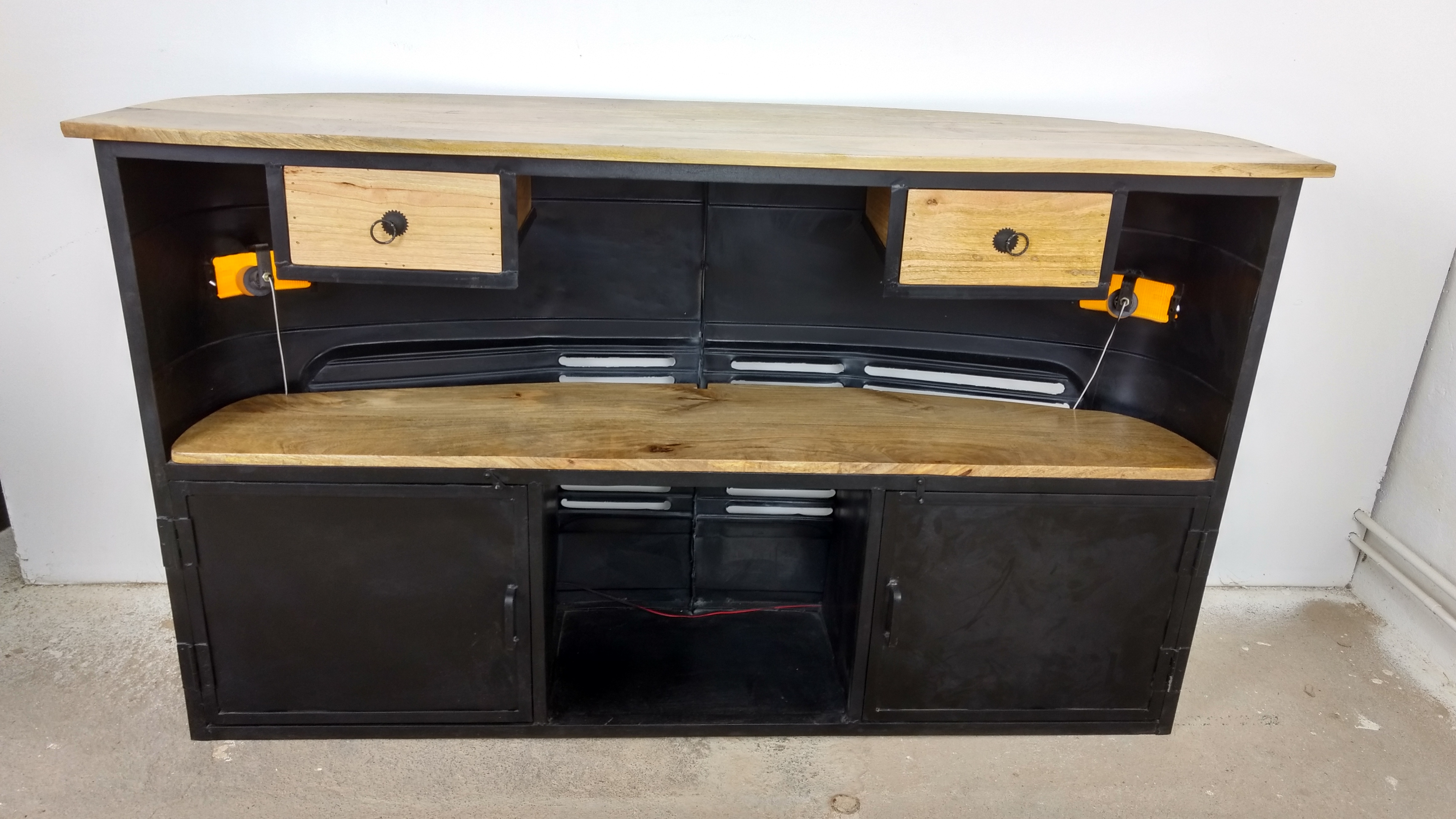 Theke Empfangstresen LKW Bar Tresen Tata klein weiß Vintage Design Empfangstheke Metall Anrichte