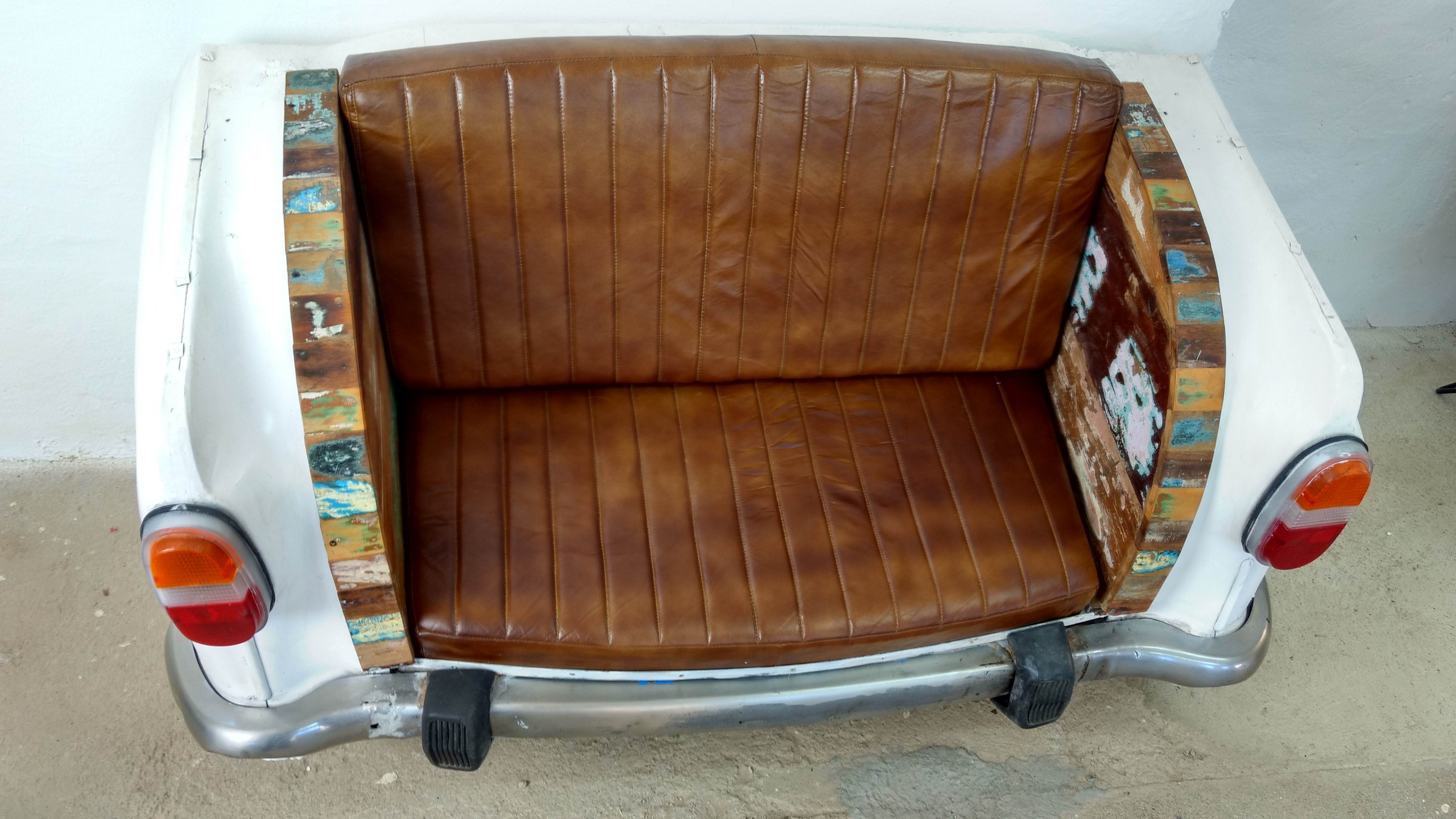 Autosofa Auto-Couch Möbel Sofa Sitzbank als 2 Sitzer Autoheck Car Metall Tuk Tuk