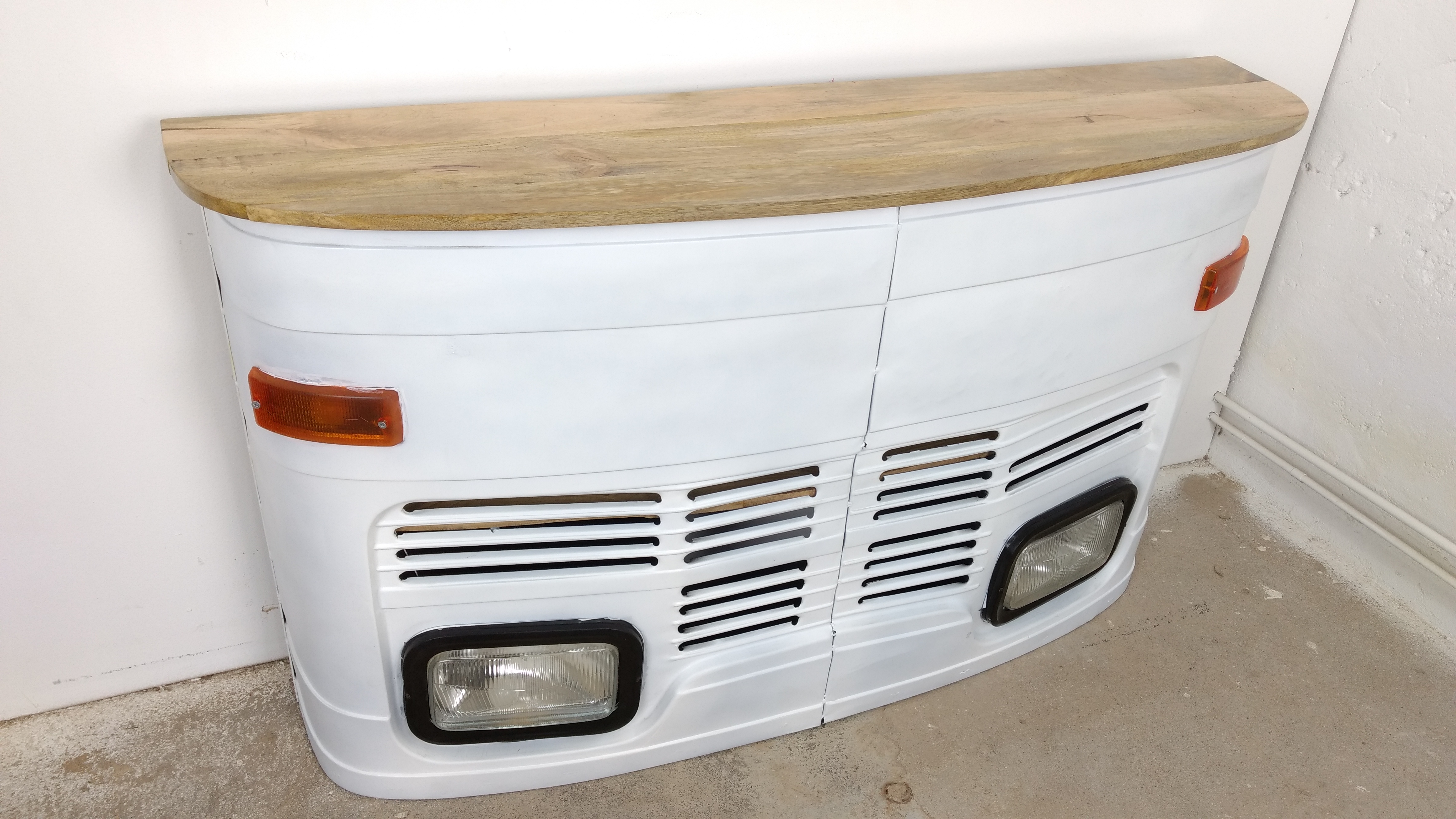 Bartische, Tresen & Theken im Industriedesign | Industrial Look